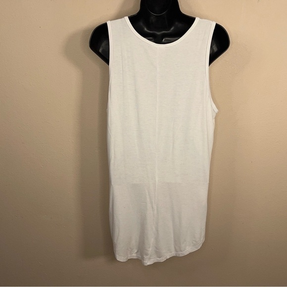 XL LULAROE WHITE TANK TOP STRETCH CLASSIC NEUTRAL SLEEVELESS - Picture 3 of 9